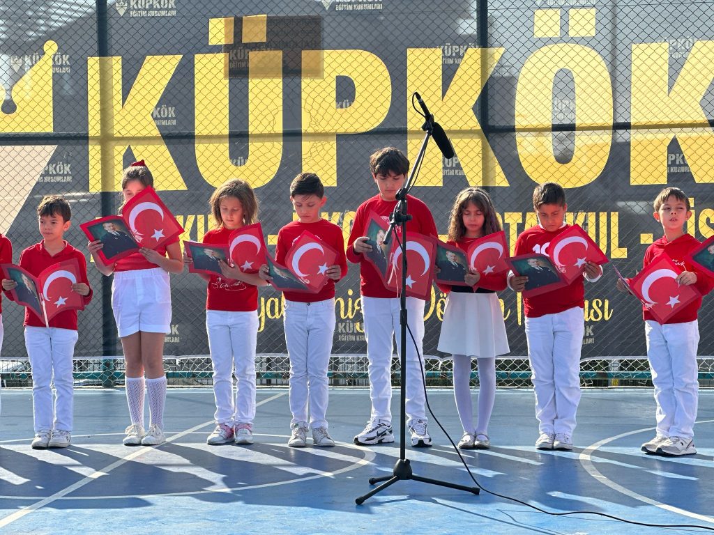 Kolej Küpkök’te Cumhuriyet Coşkusu
